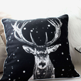 Coussin imprimé cerf Epicéa - 40 x 40 cm - Noir