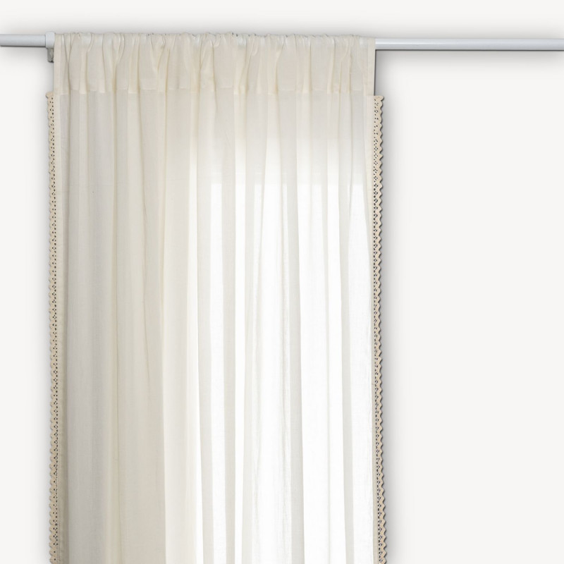 Voilage en coton avec biais en dentelle LITTLE COTTAGE - 140 x 240 cm - Ecru Voilage en coton avec biais en dentelle LITTLE COTTAGE - 140 x 240 cm - Ecru