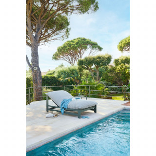 Table d'appoint de jardin carrée EVASION - Laurier