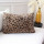 Coussin déhoussable effet fourrure léopard LEO - 40 x 60 cm - Marron